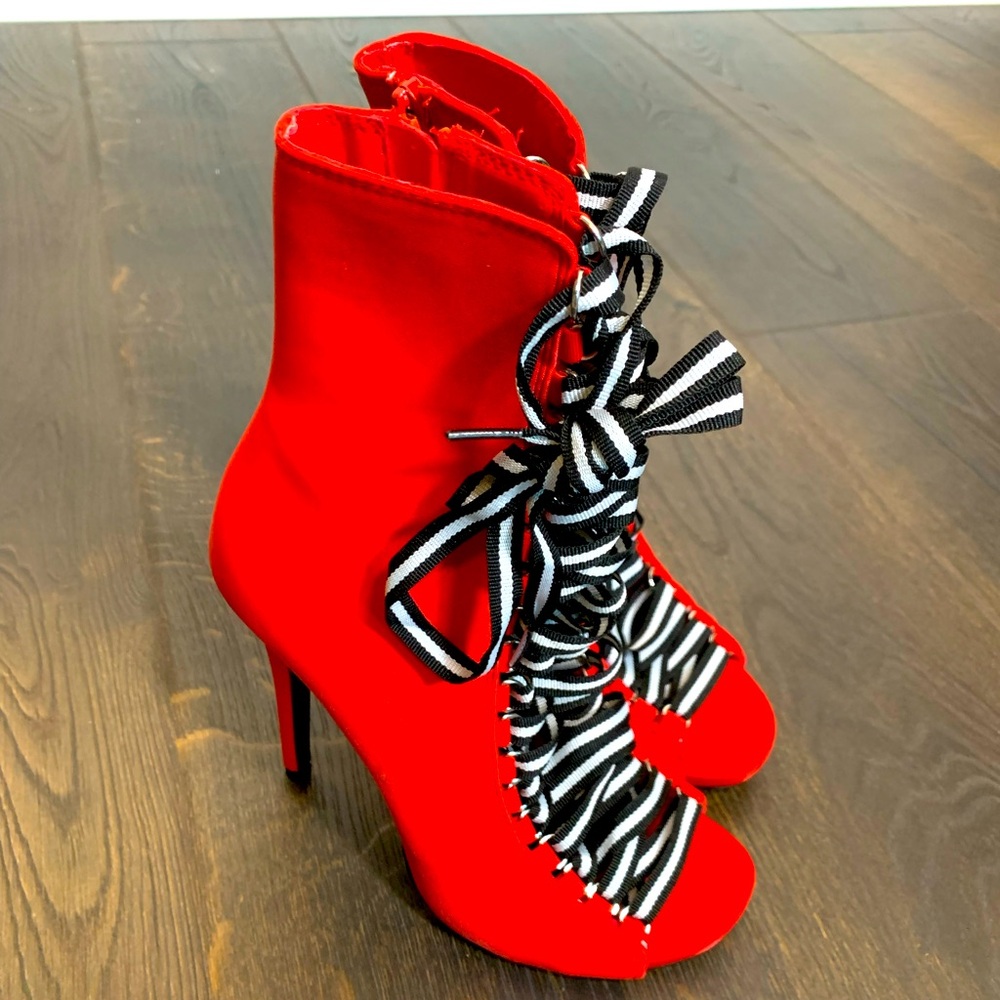 Steve Madden Lace- Up Sandals
